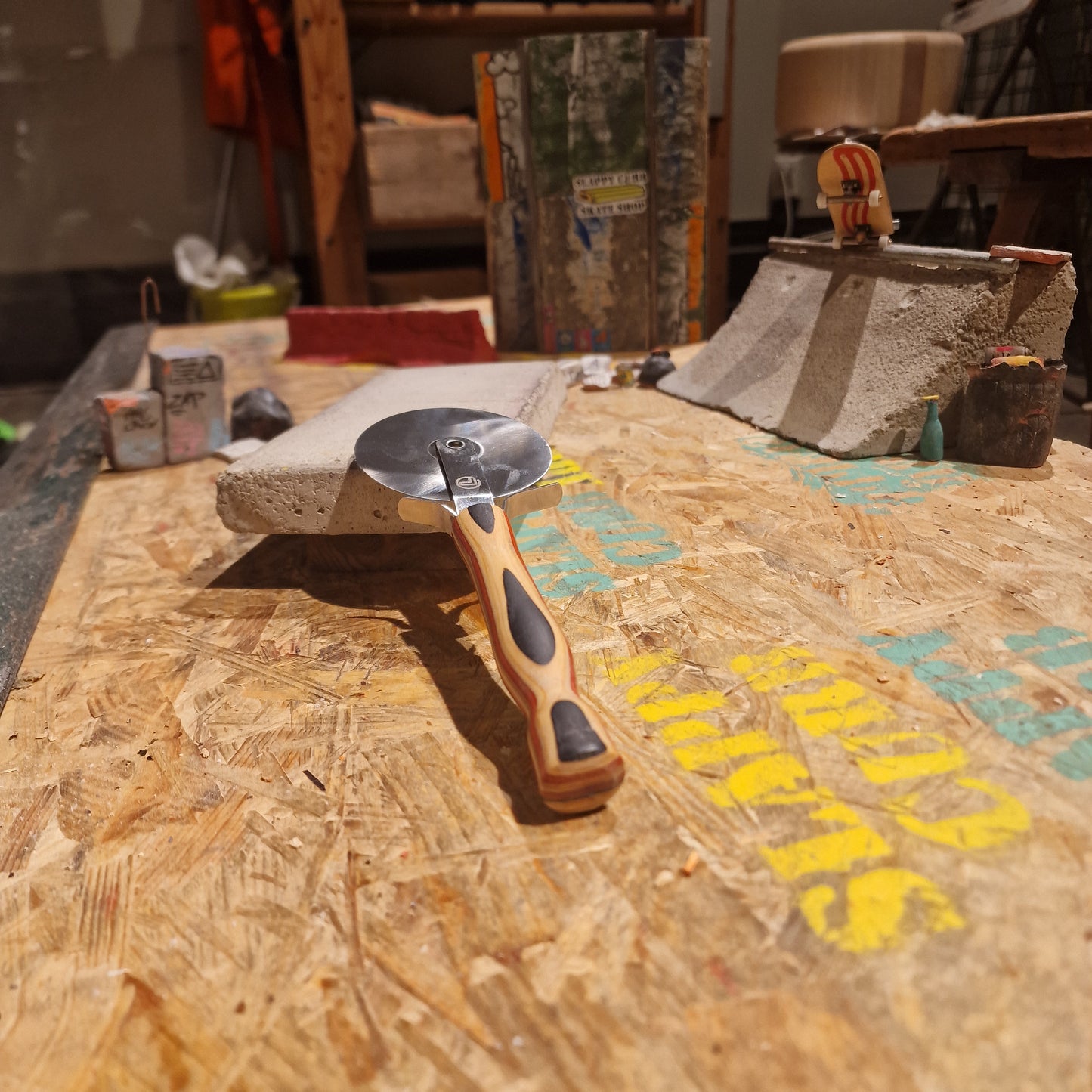 Pizzaslicer Av Återvunna Skateboards