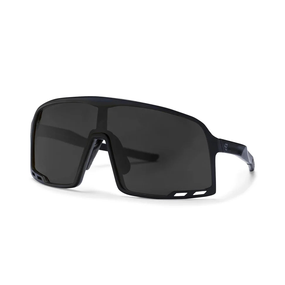 CHPO Henrik Black / Black